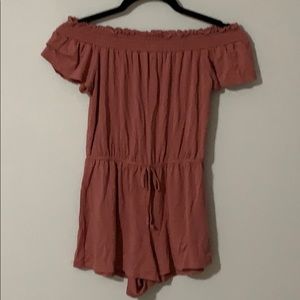 LA HEARTS off the shoulder romper!!